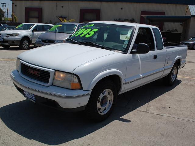 Photo of 1998 GMC Sonoma