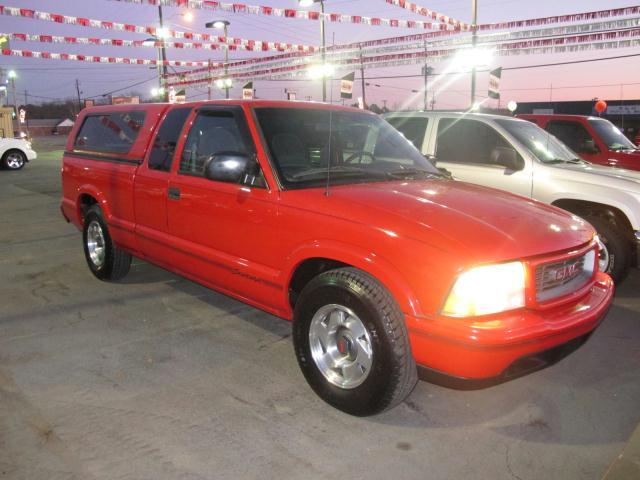 Photo of 1999 GMC Sonoma
