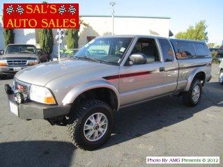 Photo of 2002 GMC Sonoma