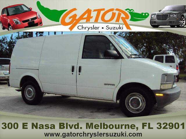 Photo of 1998 GMC Safari