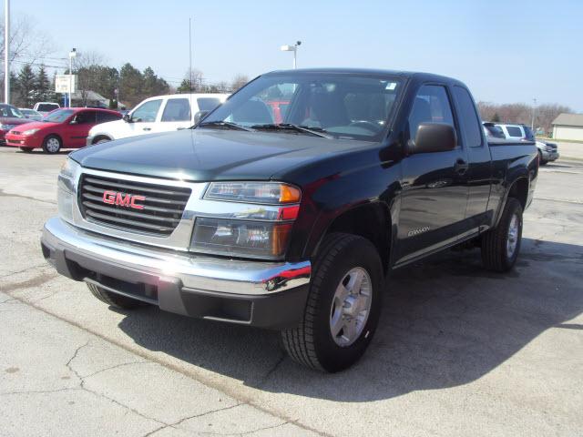 Photo of 2005 GMC Canyon