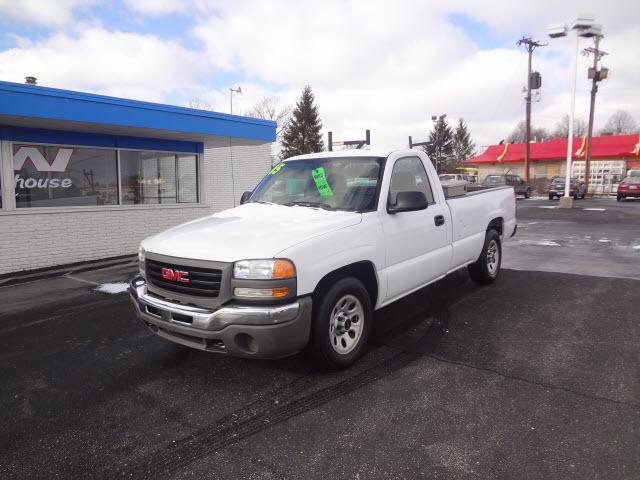 Photo of 2005 GMC Sierra 1500