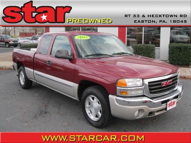 Photo of 2005 GMC Sierra 1500