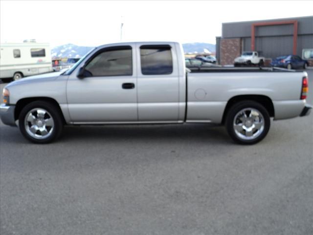 Photo of 2004 GMC Sierra 1500