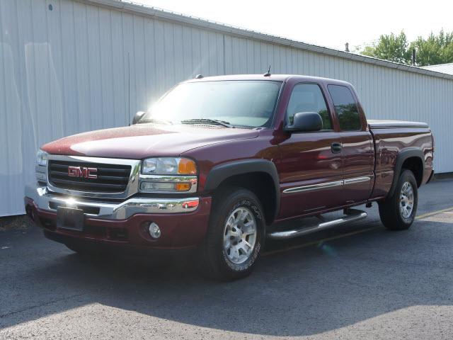 Photo of 2005 GMC Sierra 1500