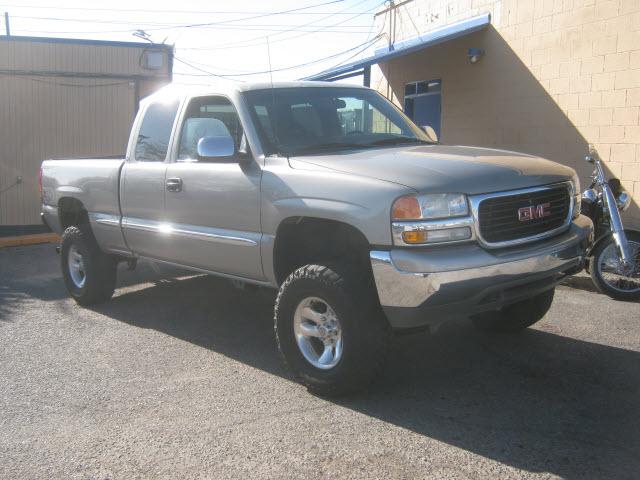 Photo of 2002 GMC Sierra 1500