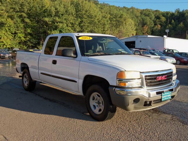Photo of 2004 GMC Sierra 1500