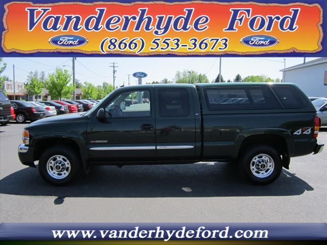 Photo of 2003 GMC Sierra 2500