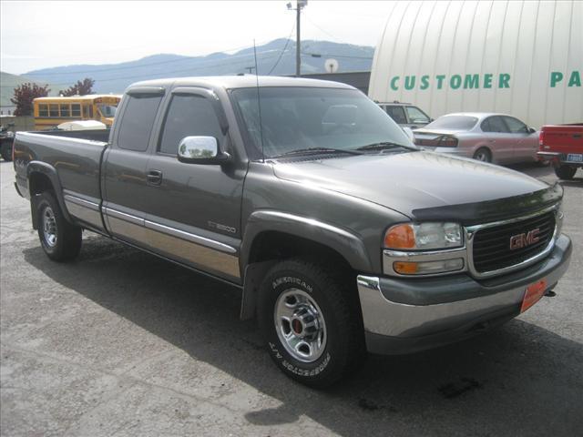 Photo of 2000 GMC Sierra 2500