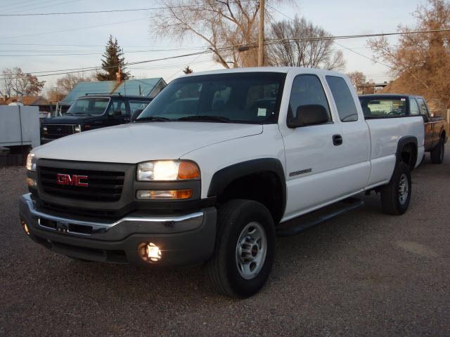 Photo of 2004 GMC Sierra 2500HD