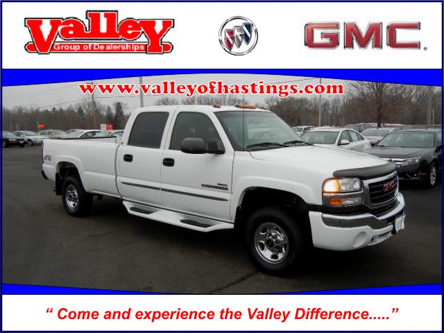 Photo of 2004 GMC Sierra 2500HD