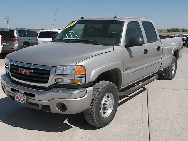 Photo of 2004 GMC Sierra 2500HD