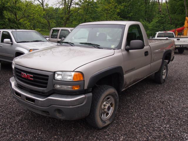 Photo of 2004 GMC Sierra 2500HD