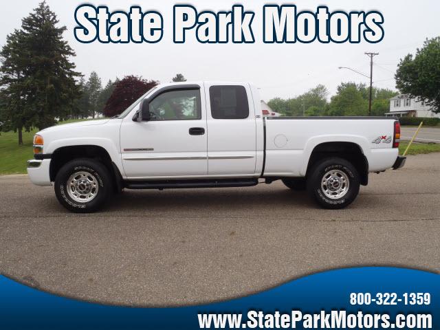 Photo of 2006 GMC Sierra 2500HD