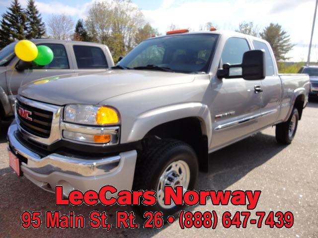 Photo of 2006 GMC Sierra 2500HD