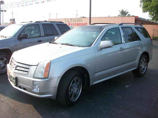 Photo of 2004 Cadillac SRX