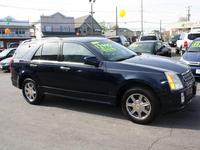 Photo of 2004 Cadillac SRX