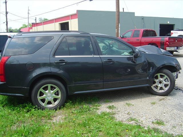 Photo of 2005 Cadillac SRX