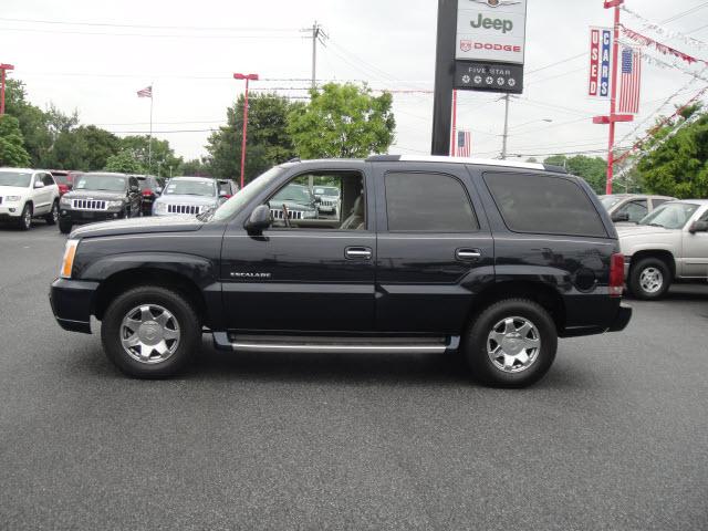 Photo of 2004 Cadillac Escalade