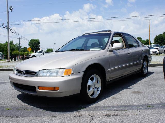 Photo of 1997 Honda Accord