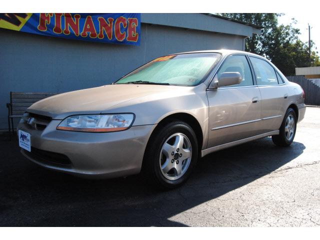 Photo of 2000 Honda Accord