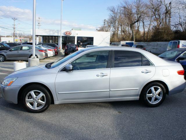 Photo of 2005 Honda Accord