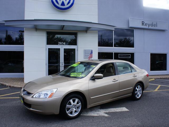 Photo of 2005 Honda Accord
