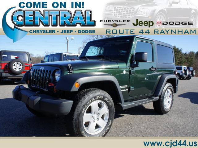 Photo of 2011 Jeep Wrangler