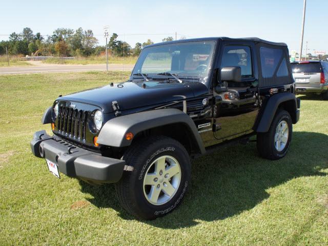 Photo of 2010 Jeep Wrangler