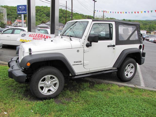 Photo of 2010 Jeep Wrangler