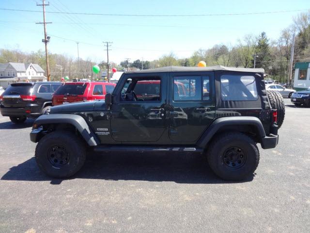 Photo of 2010 Jeep Wrangler Unlimited