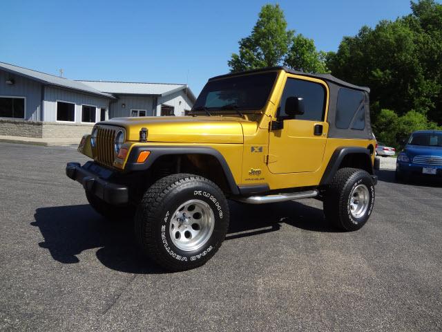 Photo of 2003 Jeep Wrangler