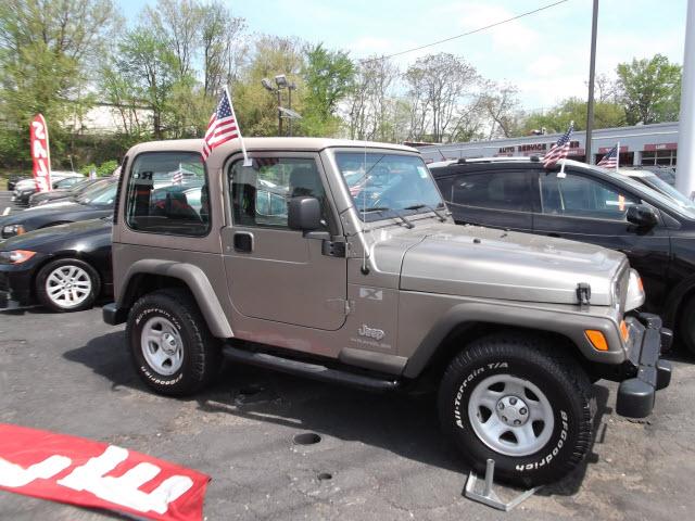 Photo of 2005 Jeep Wrangler