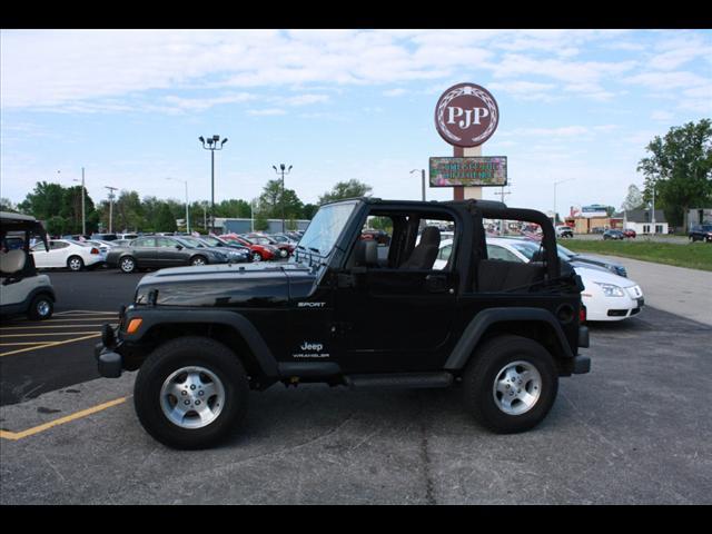 Photo of 2003 Jeep Wrangler