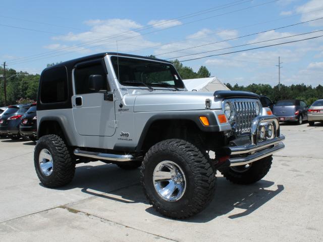 Photo of 2005 Jeep Wrangler