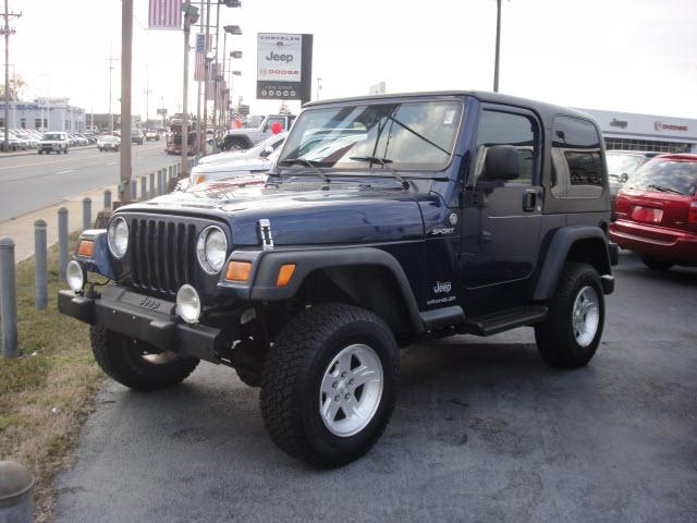 Photo of 2005 Jeep Wrangler