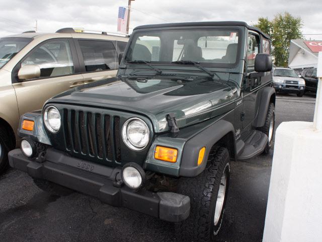Photo of 2004 Jeep Wrangler