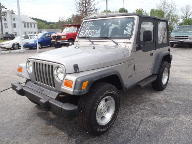 Photo of 2000 Jeep Wrangler