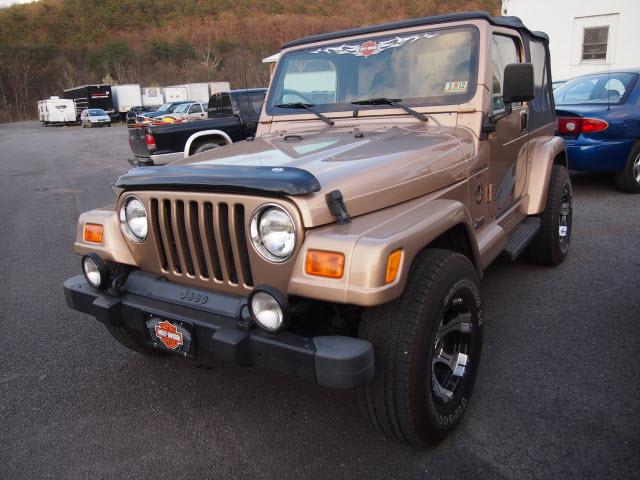 Photo of 2000 Jeep Wrangler
