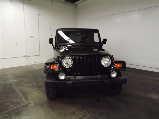 Photo of 2000 Jeep Wrangler