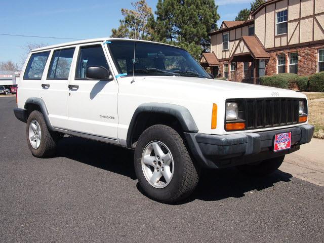 Photo of 1999 Jeep Cherokee