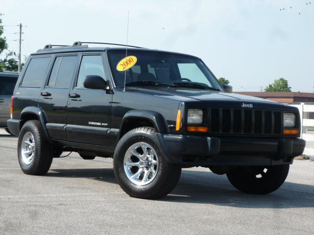 Photo of 2000 Jeep Cherokee