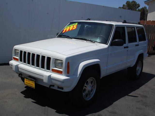 Photo of 2001 Jeep Cherokee