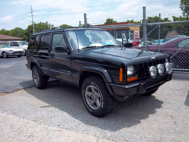 Photo of 1998 Jeep Cherokee