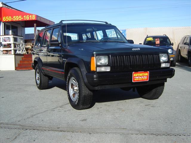 Photo of 1993 Jeep Cherokee
