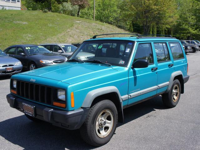 Photo of 1998 Jeep Cherokee