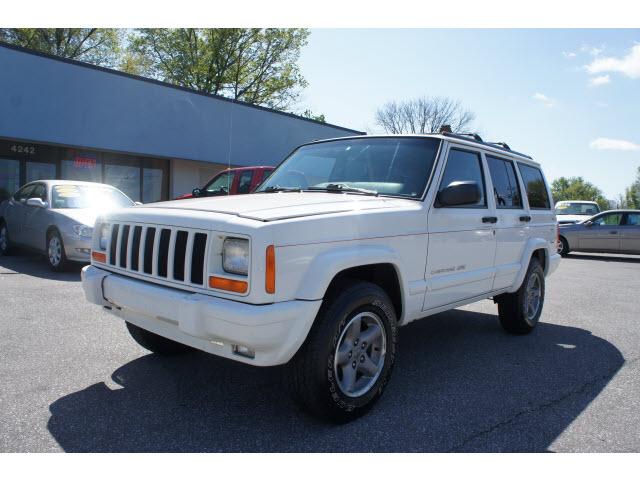 Photo of 1998 Jeep Cherokee