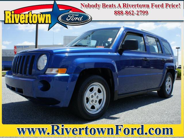 Photo of 2009 Jeep Patriot