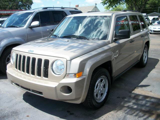Photo of 2009 Jeep Patriot