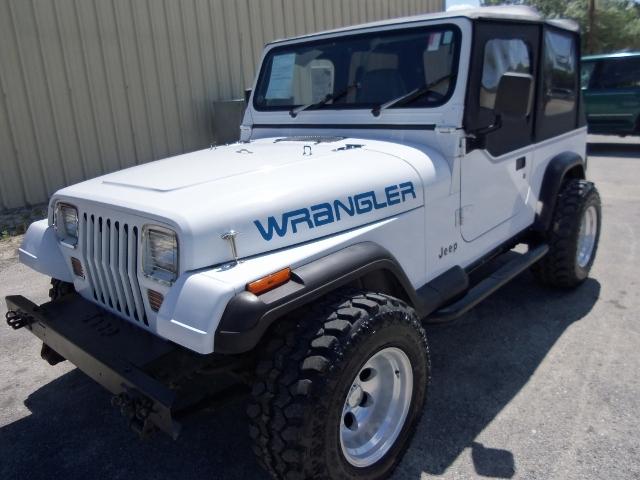 Photo of 1993 Jeep Wrangler